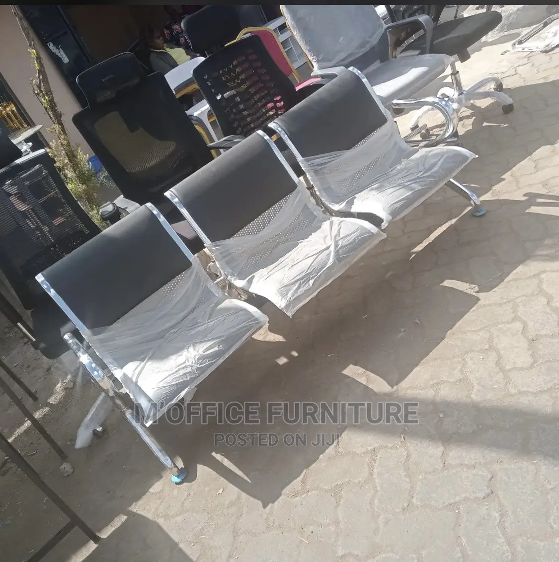 Cushioned 3-Seater Waiting Chairs