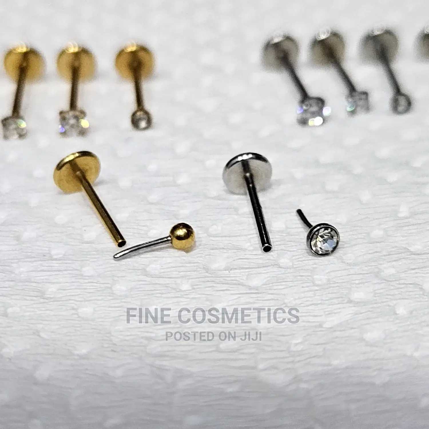 1pc Titanium Nose Pin Threadless Push in Screw Nose Stud