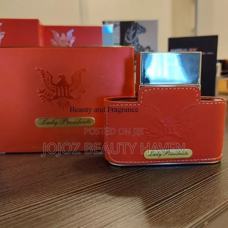 Lady Presidente Perfume
