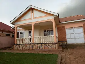 Furnished 4bdrm Bungalow in Kira for Sale