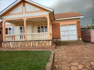 Furnished 4bdrm House in Kira for Sale