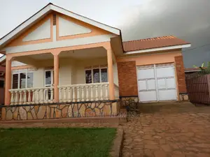 Furnished 4bdrm House in Kira for Sale