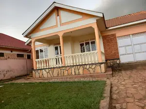 Furnished 4bdrm House in Kira for Sale