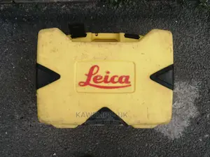 Leica Rugby 820 (Dual Grade) Laser Level