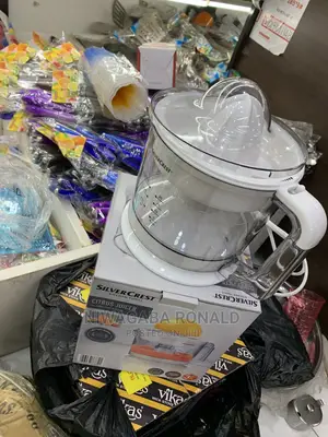 Electric Citrus Orange Squeezer