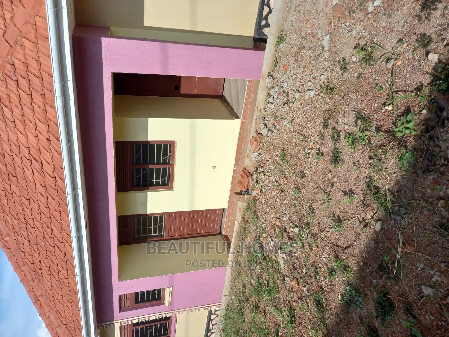 Furnished 4bdrm Bungalow in Kira for Sale