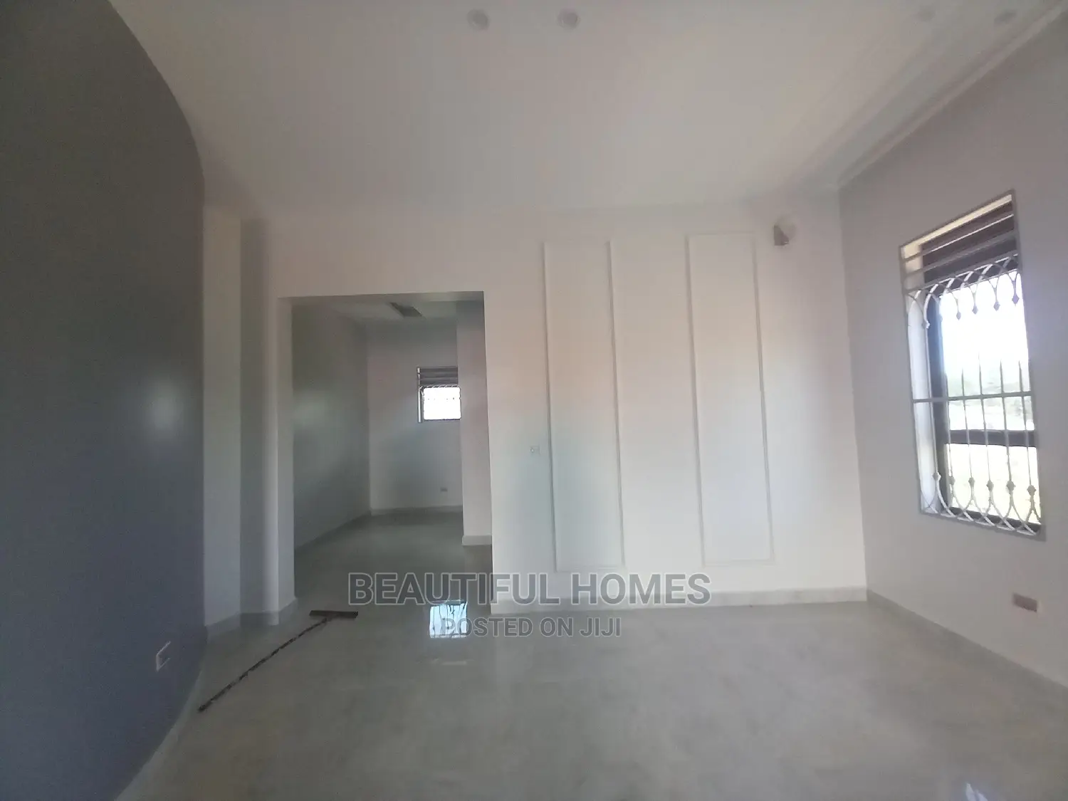 Furnished 6bdrm Mansion in Kira Well Organised for Sale