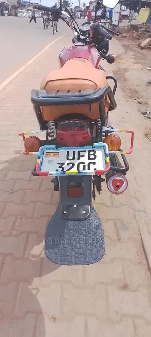 TVS HLX Plus ES 2019 Red