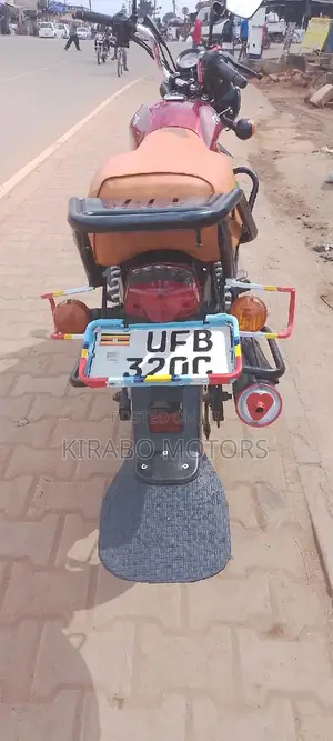 TVS HLX Plus ES 2019 Red