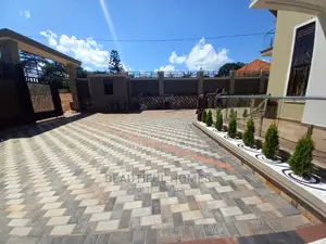 Furnished 6bdrm House in Kira for Sale