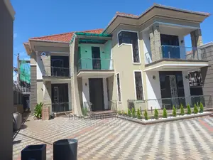 Furnished 6bdrm House in Kira for Sale
