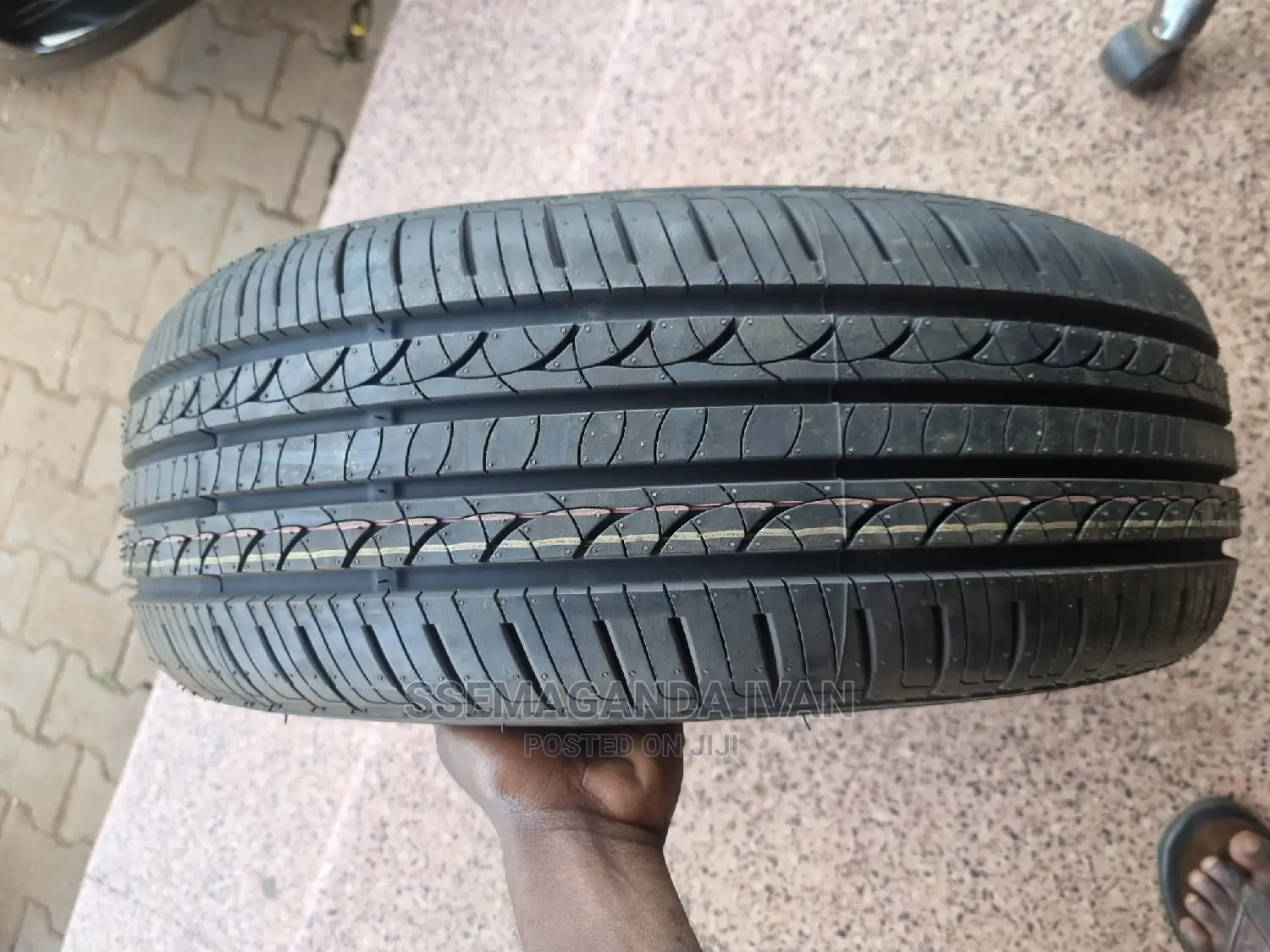 195/60r15 Tire