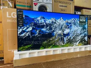 86UQ90 Flat Resolution Screen