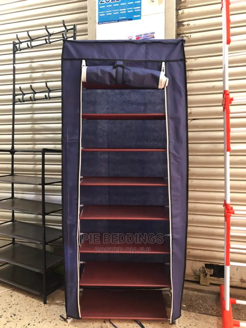 Single Column Shoe Racks