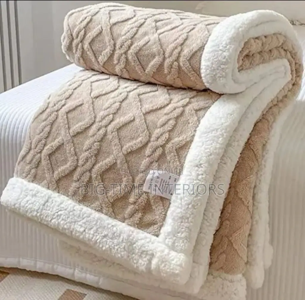 Quality Fleece Blanket- Cream