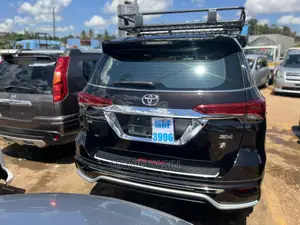 Toyota Fortuner 2015 Burgundy