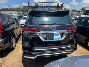 Toyota Fortuner 2015 Burgundy
