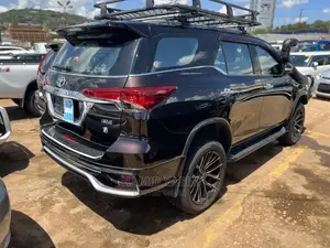 Toyota Fortuner 2015 Burgundy