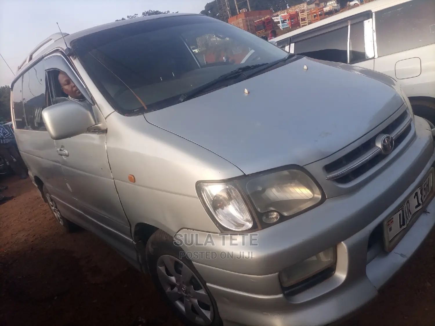 Toyota Noah 2.0 AWD (8 Seater) 2001 Silver