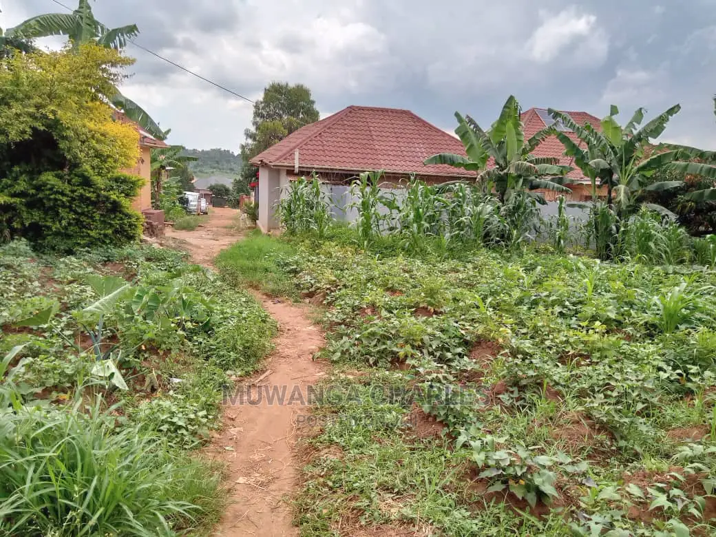 12decimals Plot in Gayaza Busukuma