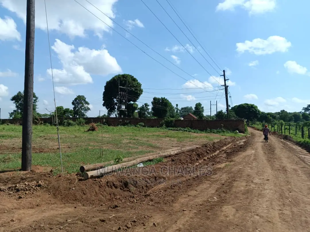 Plot's in Gayaza for Sale