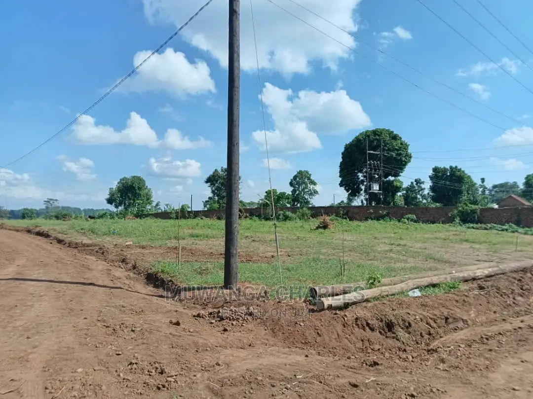 Plot's in Gayaza for Sale
