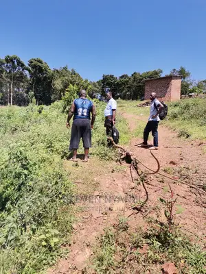 Hill Top Acre of Genuine Land With Ready Title.