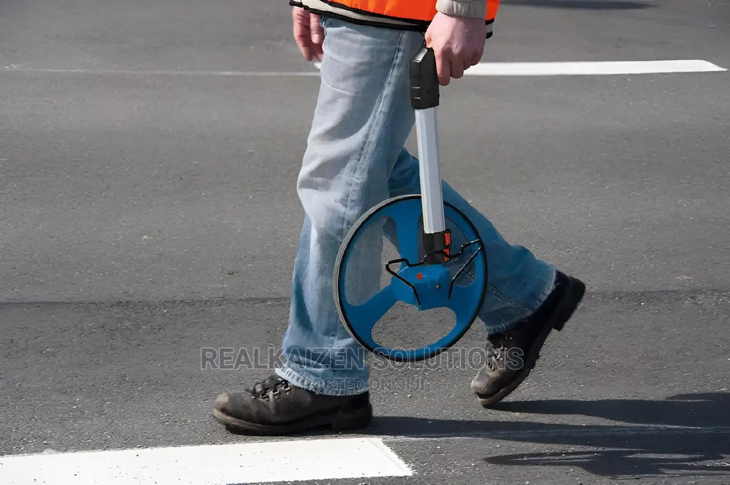 BOSCH Professional Measuring Wheel 32cm | 1m | Range 9999.9m