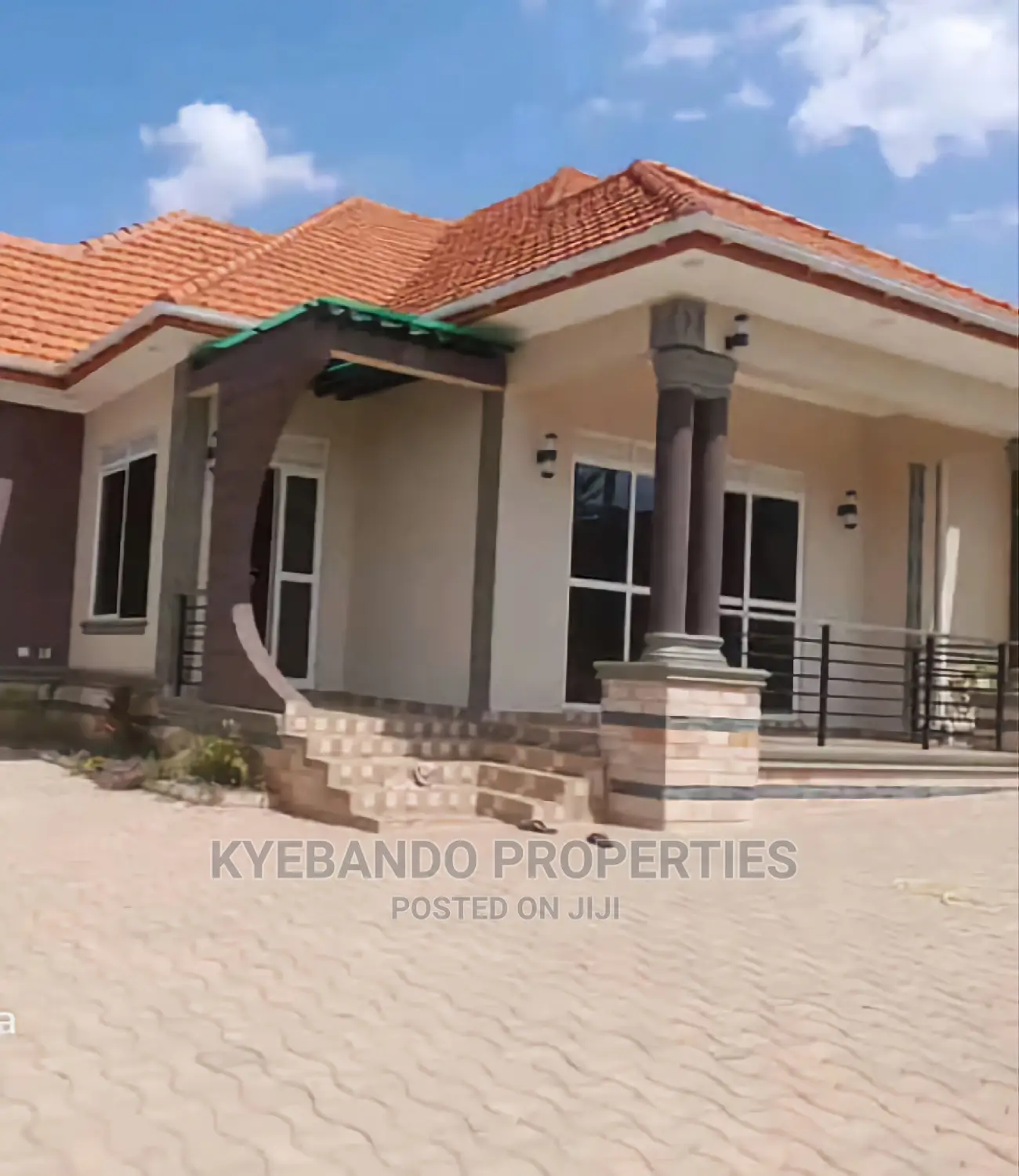 4bdrm Bungalow in Real Estate, Kira for sale