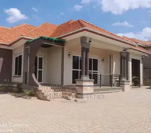 4bdrm Bungalow in Real Estate, Kira for sale