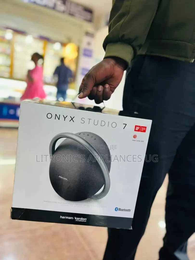 Studio 7 Onyx JBL