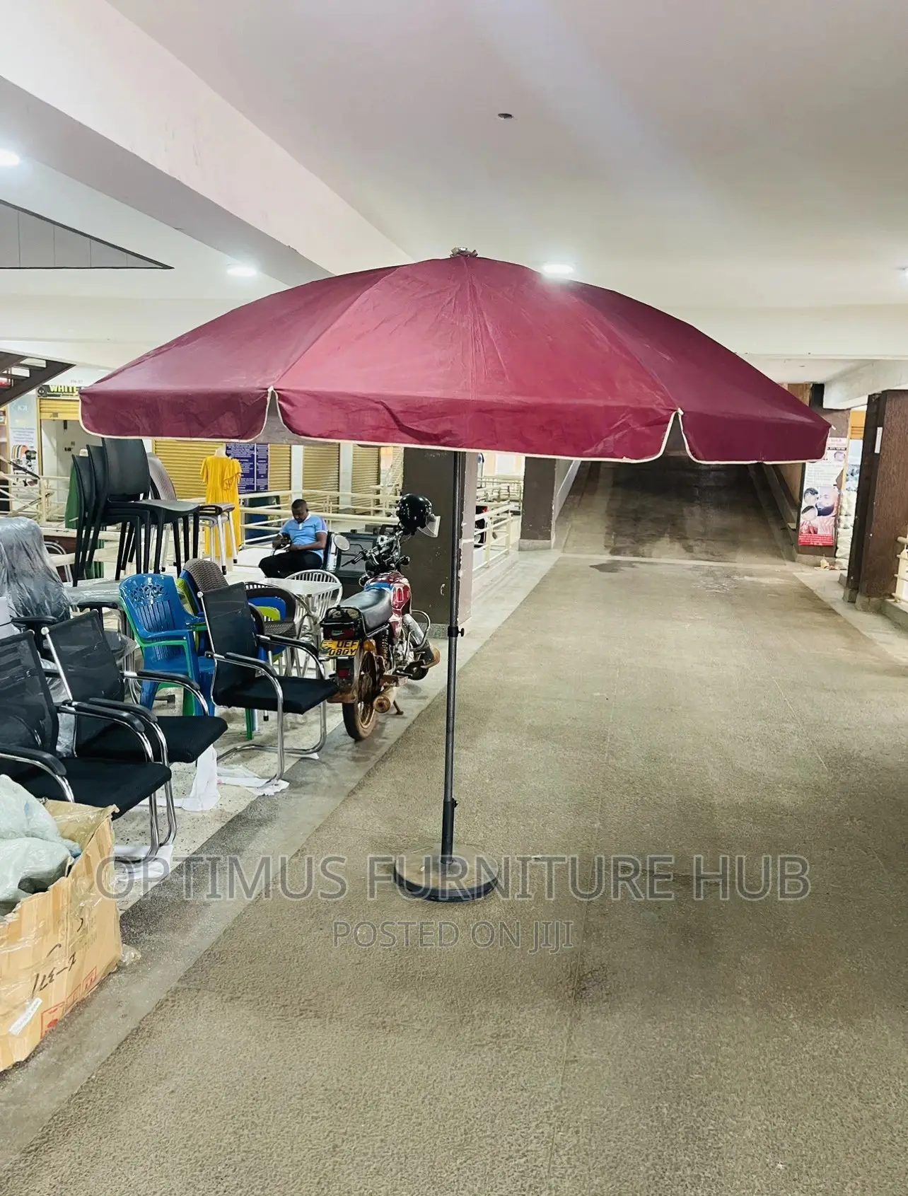 Umbrella (With Its Base)