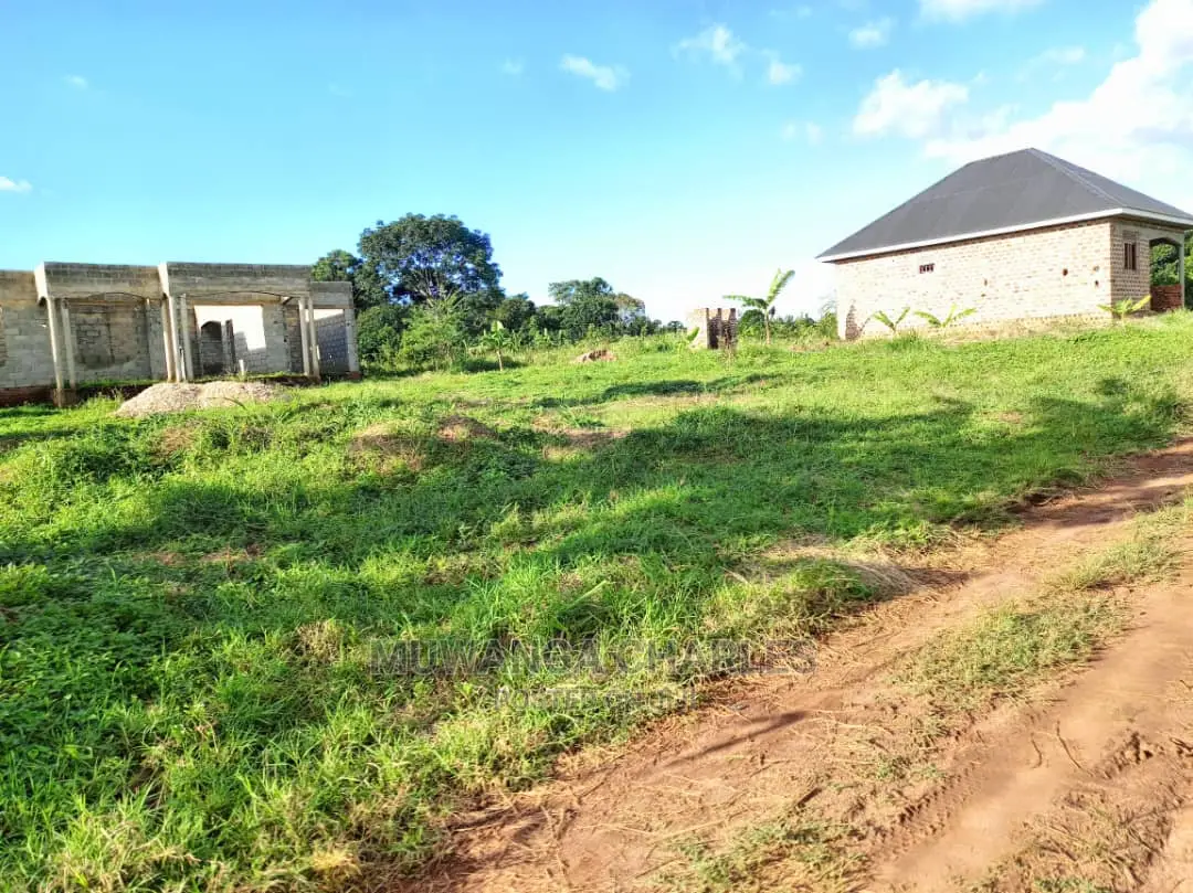 Plot's in Gayaza Busukuma
