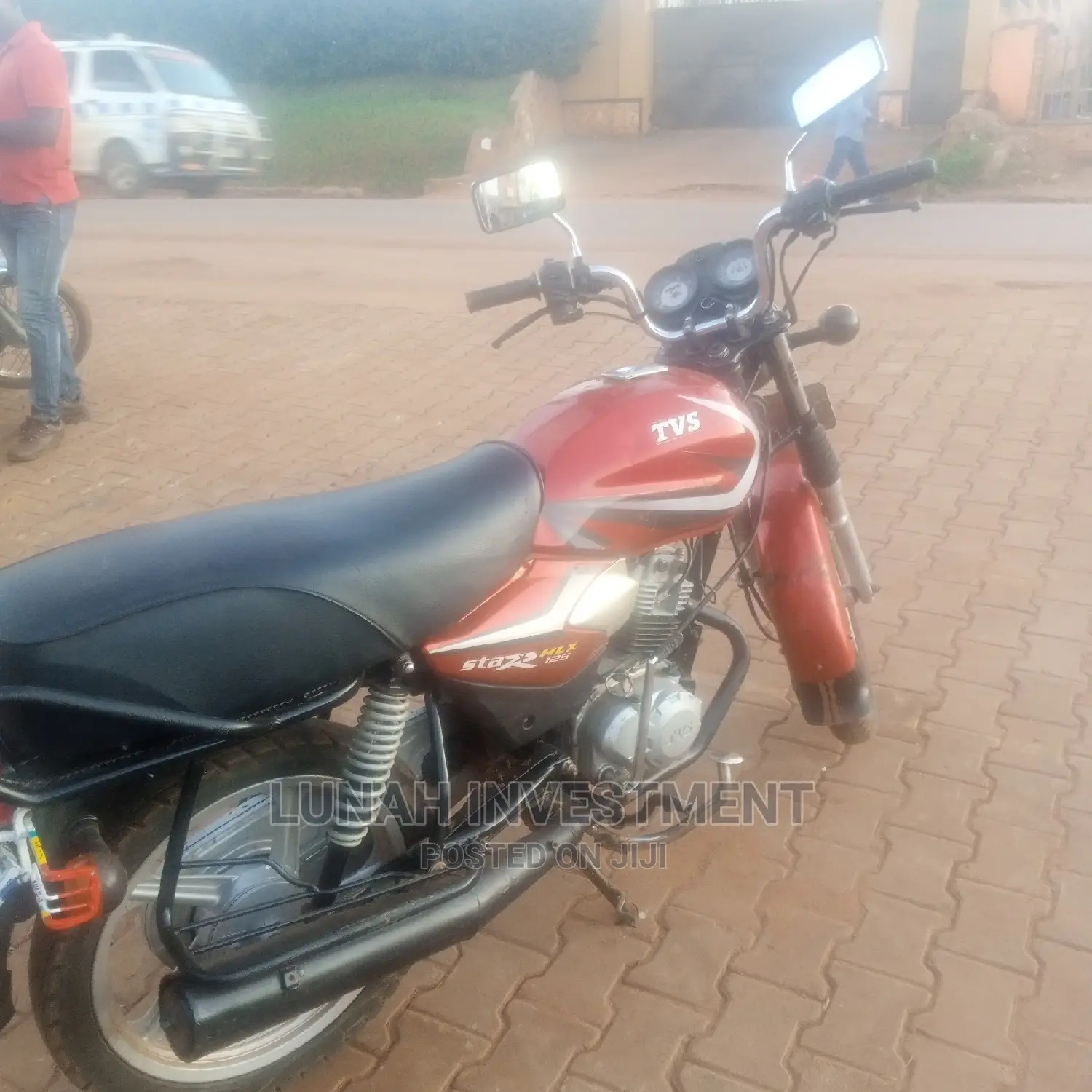 TVS HLX 125 2021 Brown