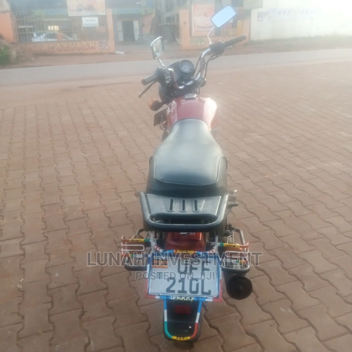TVS HLX 125 2021 Brown