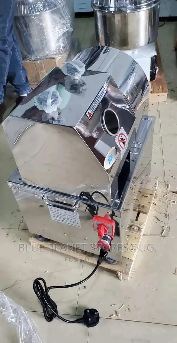 Electric Heavy Duty Sugarcane Juicer Machine \\ 250-300kg\Hr
