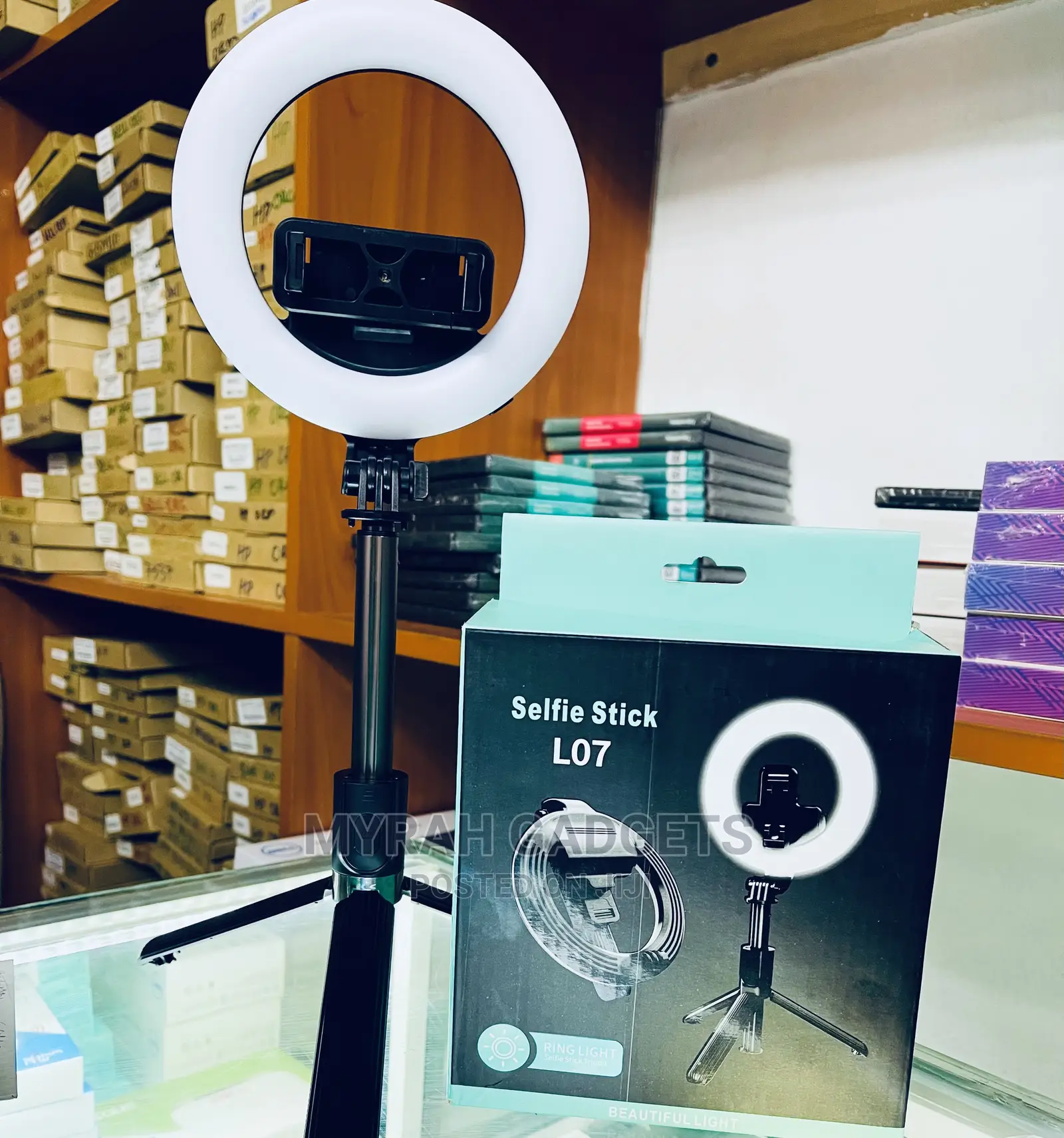 Tripod Bluetooth Selfie Stick L07 Ring Light