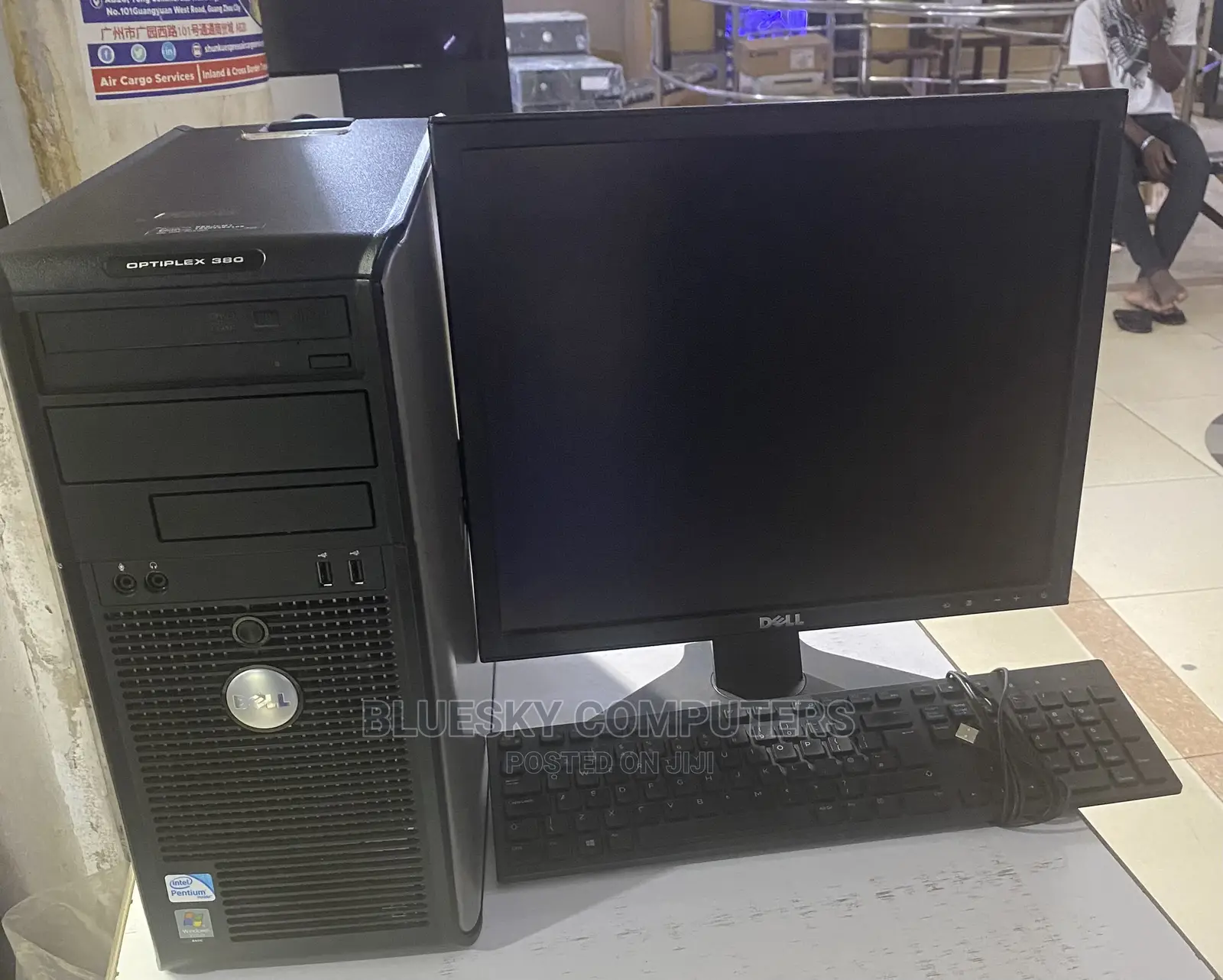 Desktop Computer Dell OptiPlex XE2 4GB Intel Core 2 Duo HDD 250GB