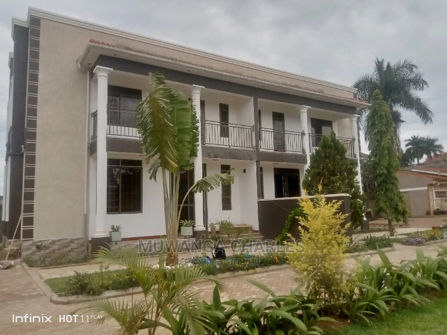 3bdrm Duplex in Central Division for rent