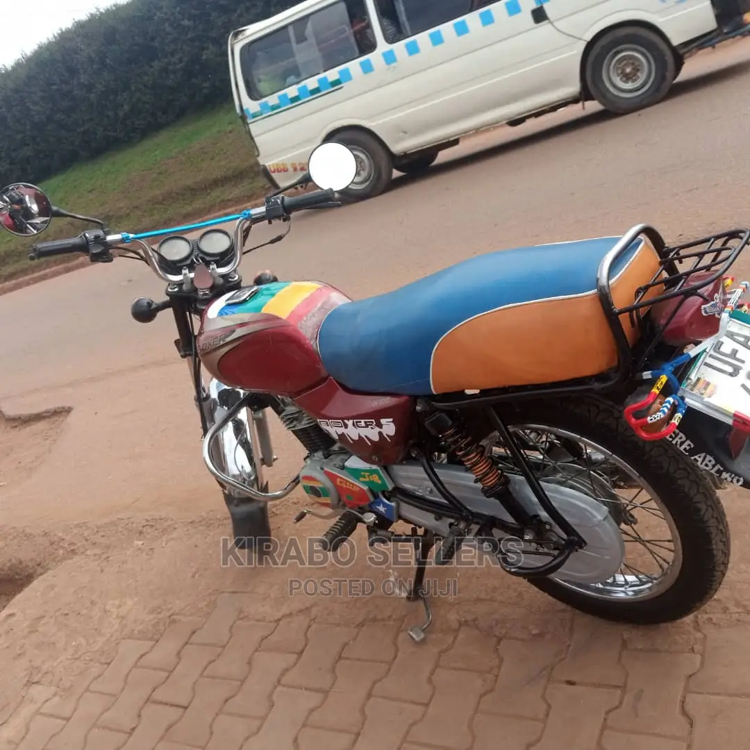 Bajaj Boxer 2022 Black