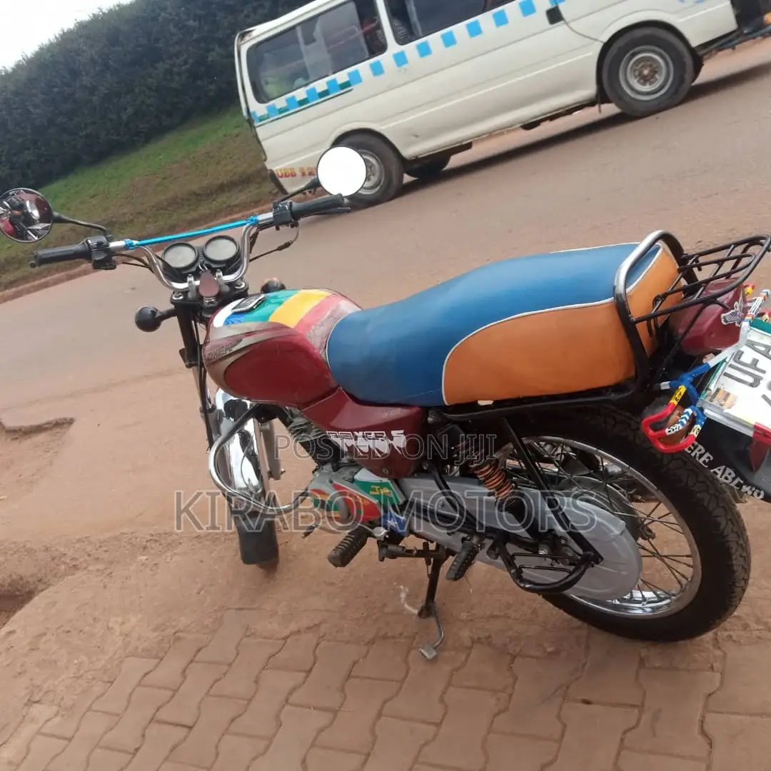 Bajaj Boxer 2022 Black