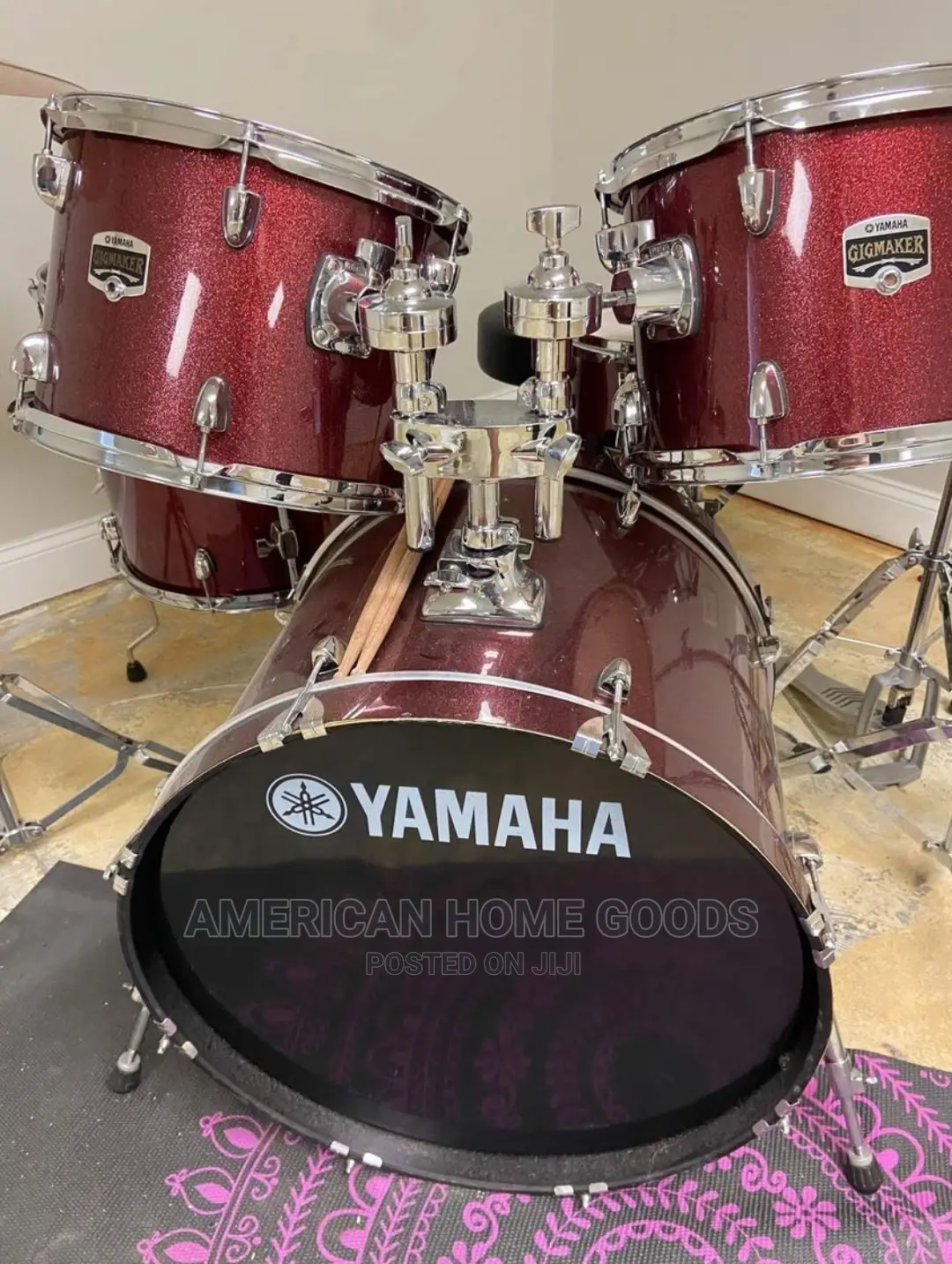 Yamaha Complete Drum Set With Cymbals and Hi-Hat.