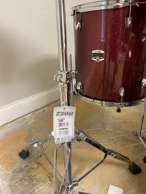 Yamaha Complete Drum Set With Cymbals and Hi-Hat.
