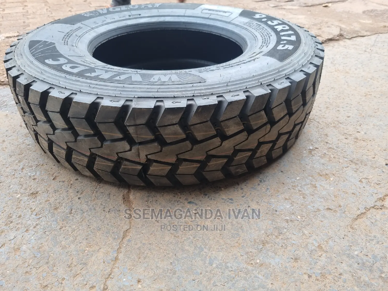9.5r17.5 Mudgrip Tyres