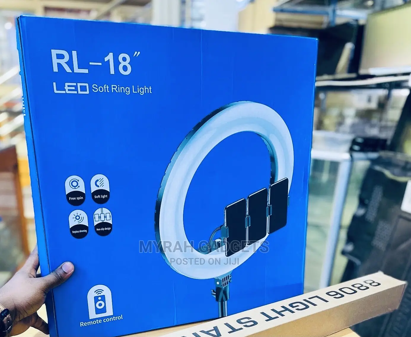 Rl-18 LED Soft Ring Light With a Tripod Stand Remote