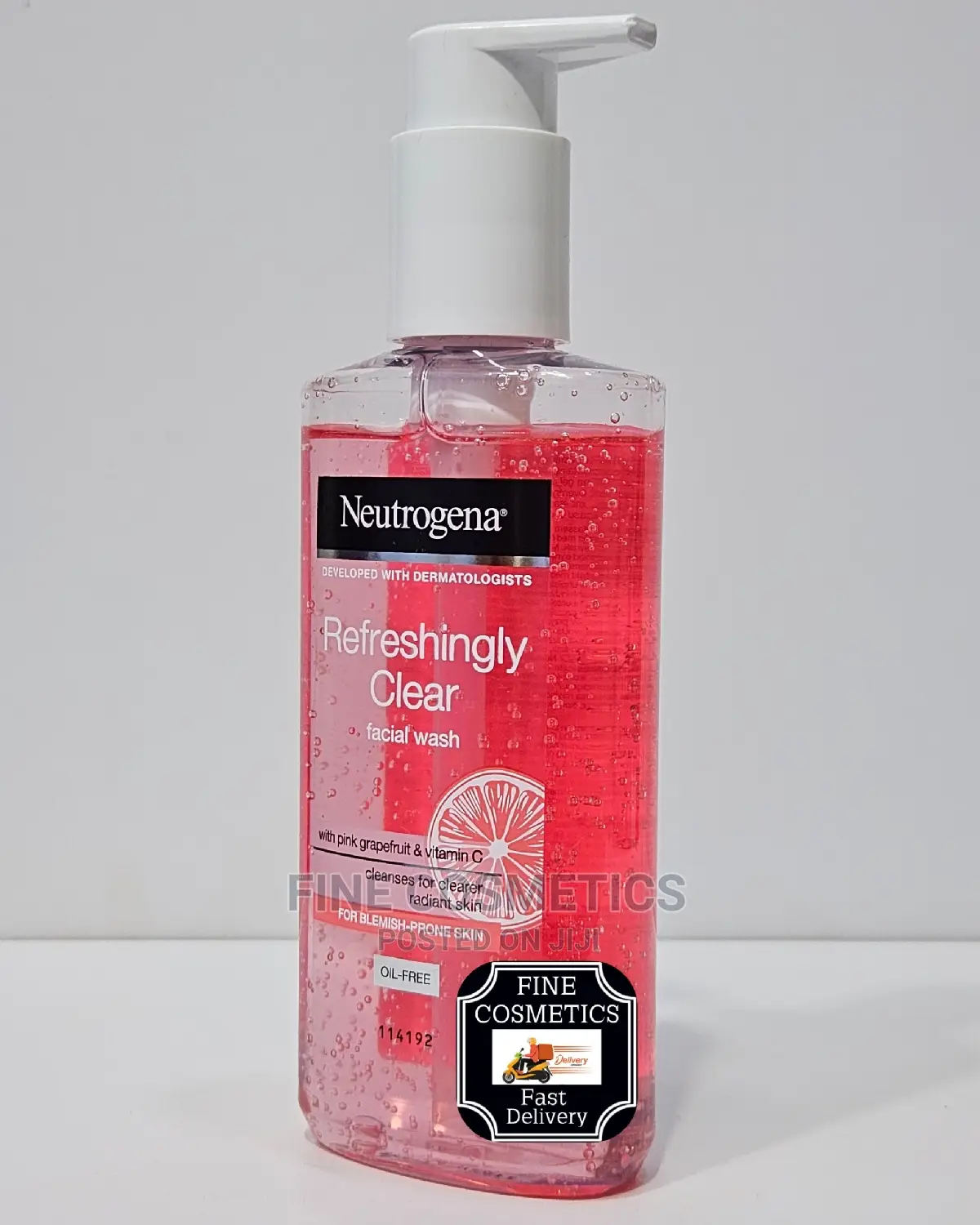 Neutrogena Vitamin C Refreshing Clear Pink Grape Facial Wash