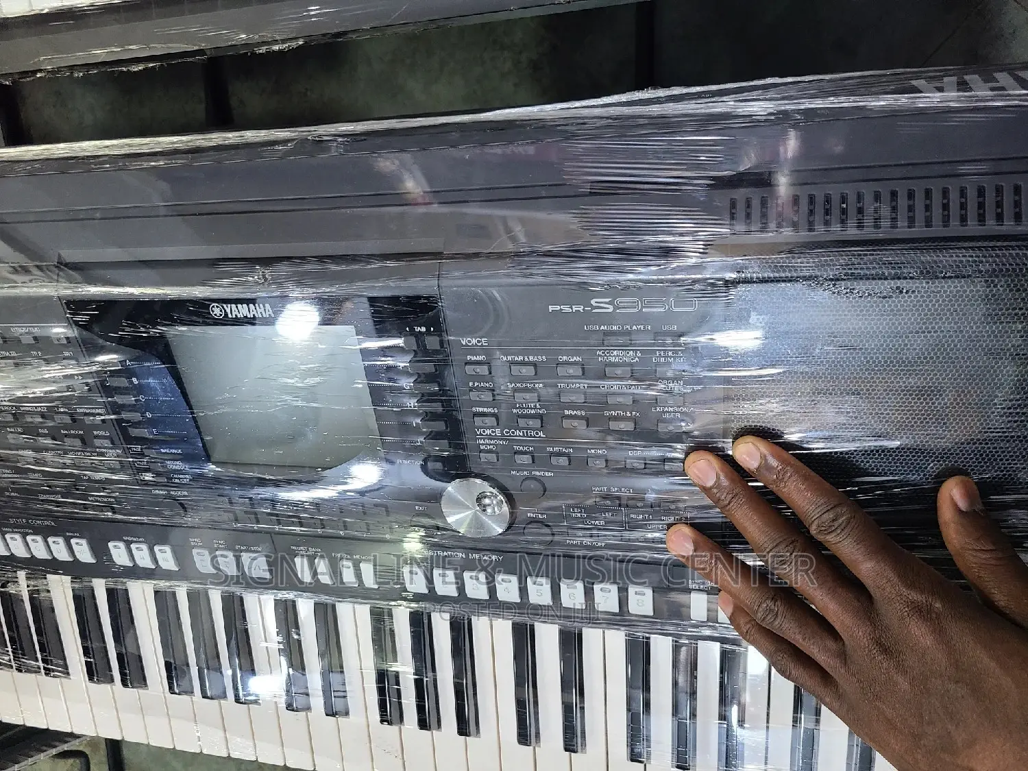 Yamaha Keyboard PSR S950