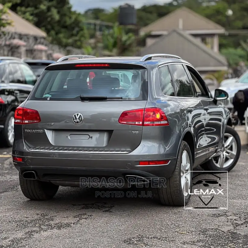 Volkswagen Touareg Hybrid 2011 Silver