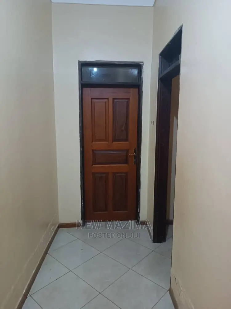 3bdrm Bungalow in Kitende Ntebe Rd, Central Division for sale