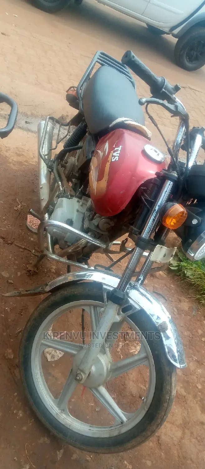 TVS Apache 180 RTR 2015 Red